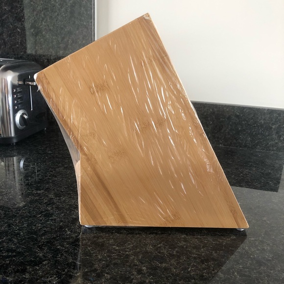 NWT Bamboo knife block - Picture 3 of 5
